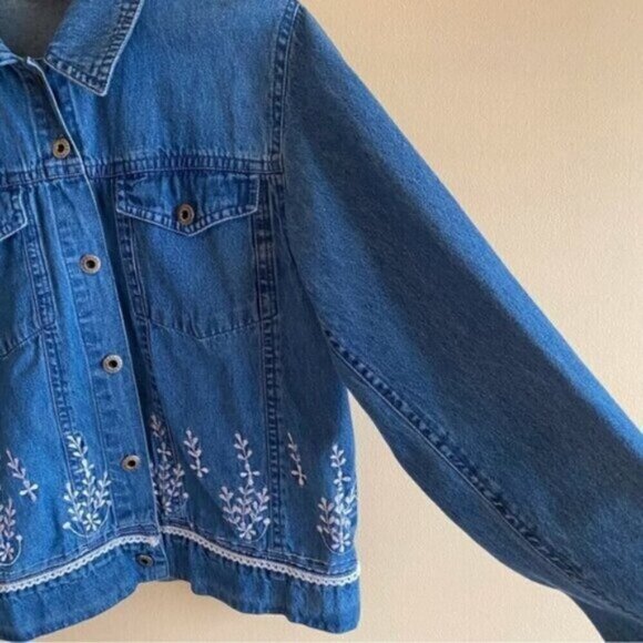 Vintage Agapo Denim Jacket Woman Small 100% Cotton Floral Embroidery Coquette - Picture 8 of 11